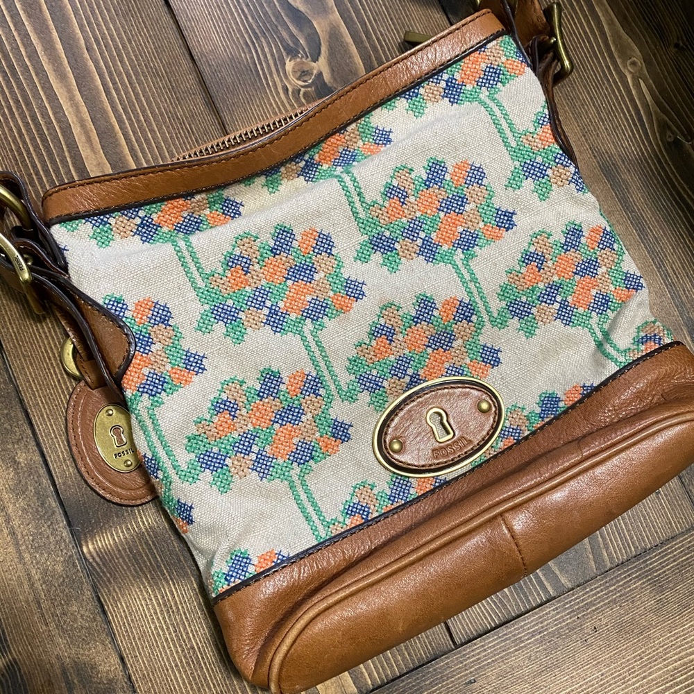Fossil crossbody bag